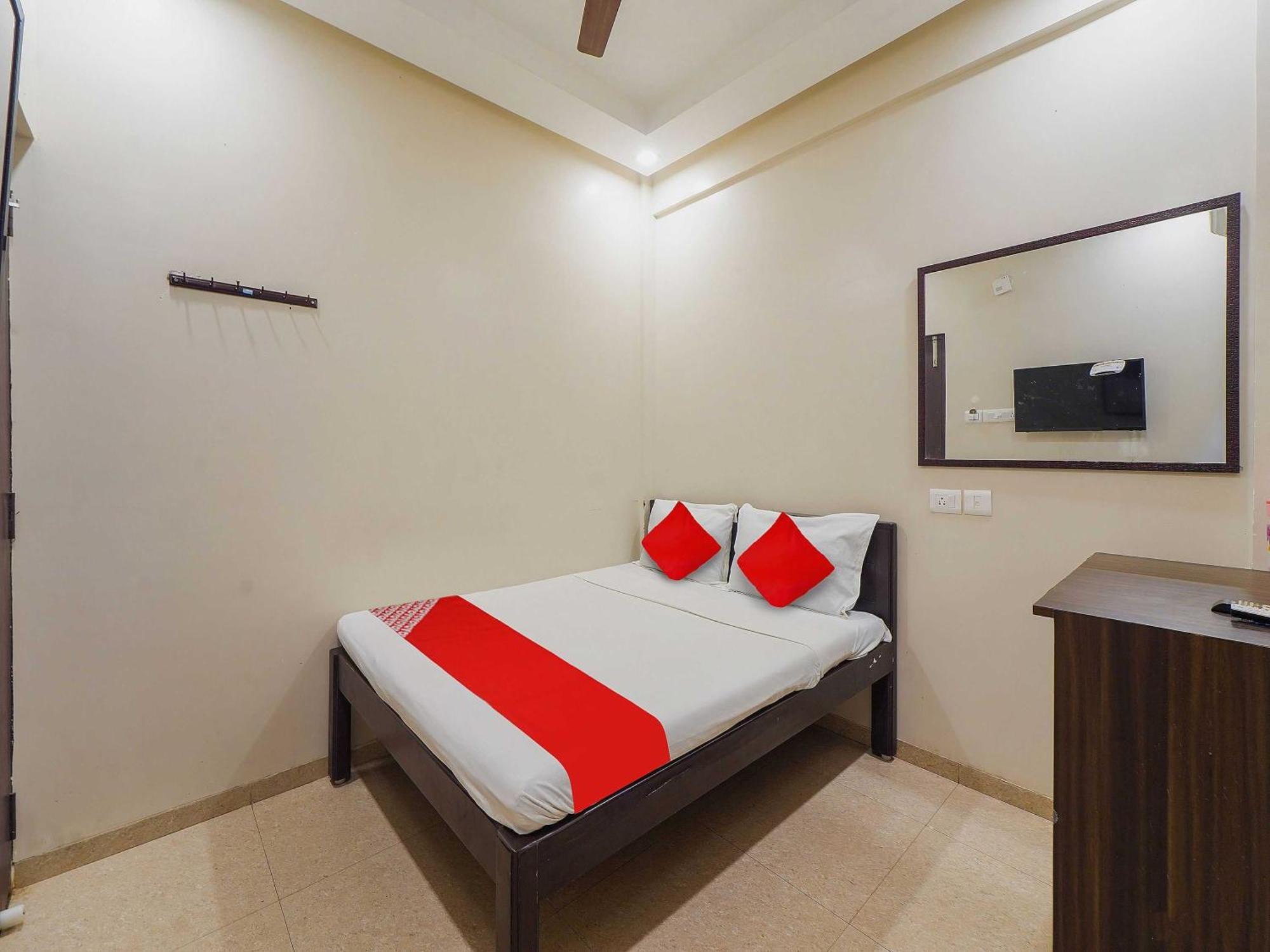Hotel O Saravana'S Park Chennai Exterior photo